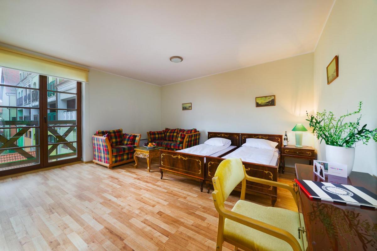 Apartamenty Portowe Mikołajki Eksteriør bilde